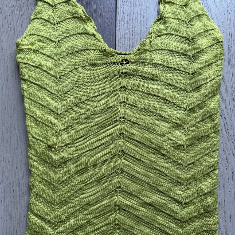 Blanc Elegant Lime Green Knit Dress - Picture 3 of 6